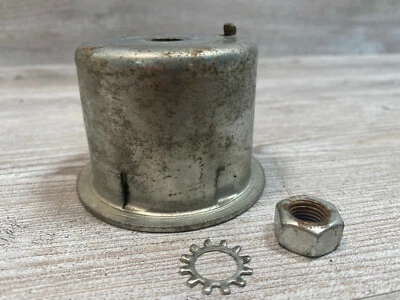 LawnBoy 10324 Silver Pro 6.5 Duraforce Part Recoil Starter Cup & Nut  - Image 1 of 2