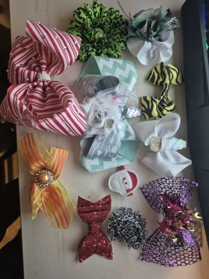 misc. lote de lazos para el cabello.  por favor mira las fotos cuidadosamente.  Foto 1 de 4