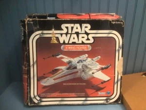 Vintage X-Wing Fighter 1978 mit OVP, Einsätzen, Anleitung und Pilot - Bild 1 von 16