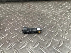 ✔MERCEDES W218 W212 E550 CLS550 WINDSHIELD HUMIDITY TEMP TEMPERATURE SENSOR OEM - Picture 1 of 3