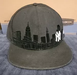 *Raro* Cappello uomo New York Yankees New Era 59FIFTY NYC Skyline aderente taglia 7 1/2" - Foto 1 di 15