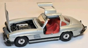CORGI MERCEDES BENZ 300 SL COUPE OPENING GULLWING DOORS - Picture 1 of 9