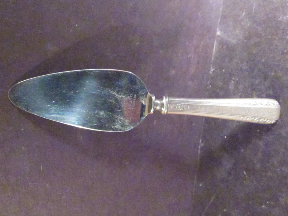 International Sterling COURTSHIP CHEESE SERVER 6 1/2"  No Mono - Image 1 of 1
