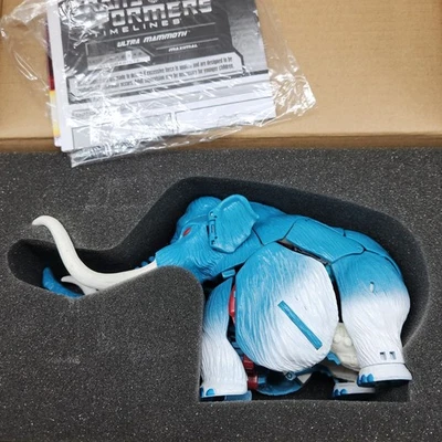 2012 Transformers TFCC Botcon Subscription Ultra Mammoth Magnus Action Figure - Image 1 of 4