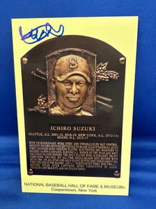 ICHIRO SUZUKI SIGNED HOF PLAQUE POSTCARD MARINERS YANKEES MARLINS BECKETT HOLO - Picture 1 of 2
