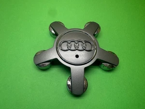 8X0601165 8X0 601 165 Audi A1 Emblema Tapa LLantas - Foto 1 di 4