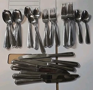 39 pcs Reed & Barton 'TABOR' Glossy Outline Stainless Flatware, w/ 5 Iced Teas - Foto 1 di 5