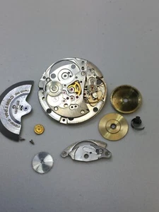 Vintage Certina Cal.25-651 Uhrwerk für Ersatzteile/Reparatur Unruh gut - Bild 1 von 10