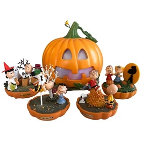 HAWTHORNE VILLAGE IT’S THE GREAT PUMPKIN COLLECTION 5 PIECES See Description - Picture 1 of 16
