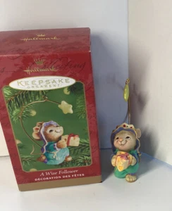 Hallmark Keepsake Ornament  “A WISE FOLLOWER”Dated 2001 - Picture 1 of 8