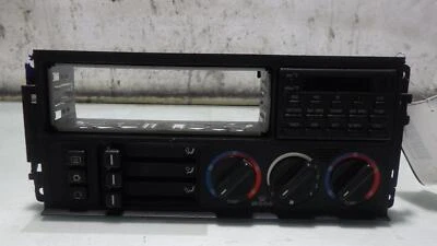 93 BMW 525i CLIMATE Controller  - Image 1 of 4