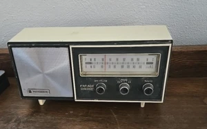 Vintage Panasonic RE-6137 AM FM Solid State 2 Band 7 Transistor Radio WORKS! - Picture 1 of 8