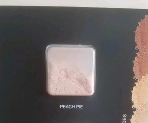 New Huda Beauty easy bake setting powder Sample Blister Peach Pie 1 X 0.15g - Picture 1 of 2