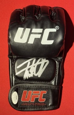 Guante de luchador autografiado por Tito Ortiz UFC MMA CERTIFICADO DE AUTENTICIDAD JSA  Foto 1 de 3