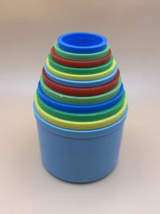 Vasos apilables de construcción vintage para niños pequeños - Imagen 1 de 5