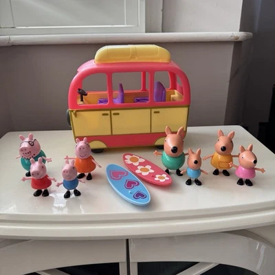 Peppa Pig Visits Australia Camper Van Vehicle + 8 Figures Rare Kylie Kangaroo - Image 1 of 4