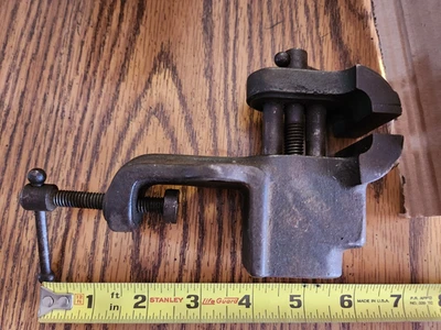 Tornillo de montaje en banco vintage para reparación de relojes joyeros armero Foto 1 de 4