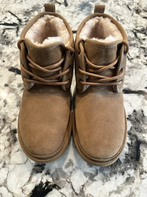 UGG Women's Neumel Chestnut Size 10 | New Never Worn  - Image 1 of 4