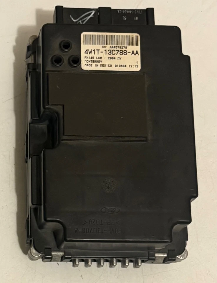 2003-2005 Lincoln Town carro LCM módulo de controle de iluminação 4W1T-13C788-AA 4 plugues - Imagem 1 de 1