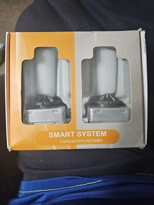 ORACLE D3S Factory Replacement Xenon Light Bulb - 8000K - 6302-014 - Image 1 of 4