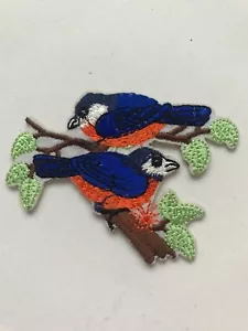 Blue Birds on a Branch Iron on Applique Patch - Foto 1 di 1