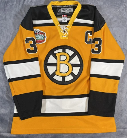 Boston Bruins Zdeno Chara Jersey Size Medium 2010 Reebok Winter Classic Jersey Cover