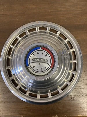 Ford Galaxie Country Squire 1963 vagón plato tapacubos OEM Foto 1 de 4