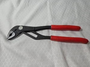 Herramientas Snap-On AWPBX10 Alicates Ajustables para Bomba de Agua 10" - Imagen 1 de 2