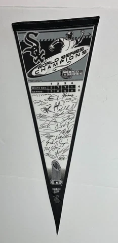 CHICAGO WHITE SOX 2005 WORLD CHAMPS SIGNATURES MLB BASEBALL VINTAGE PENNANT NEW Cover