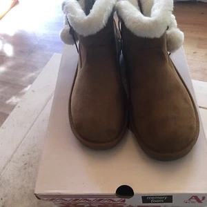 AZ snowcap chestnut boot - Picture 1 of 10