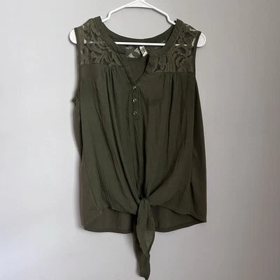 PerSeption Concept Short Sleeve Olive Grn Top w/Lace Detail & Tie Front Size XL - Image 1 of 4