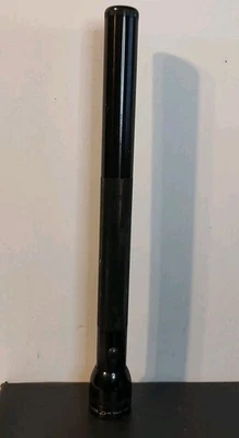 Lanterna vintage Maglite 6D célula alumínio preta 19,5" de comprimento EUA funciona - Imagem 1 de 4
