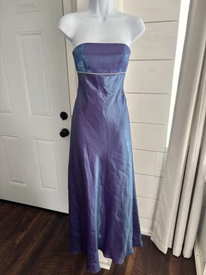 Vestido formal Faviana para mujer 1/2 púrpura azul sin tirantes con cordones espalda EE. UU. Baile de graduación Foto 1 de 4