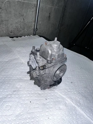 Carburador Honda TRX 350 A 1987 Fourtrax 4x4 16100-HA7-771 OEM Foto 1 de 4
