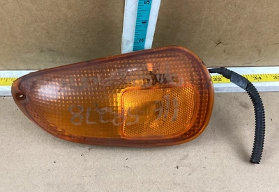 Luz de esquina de señal de giro delantera del lado del conductor Dodge Stealth 1991-1993 210-37597 OEM Foto 1 de 4