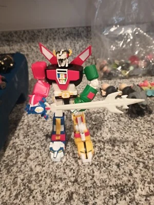 Loose Voltron Robot Vinyl Collection 01 WEP Toynami World Event Production 9" - Image 1 of 4