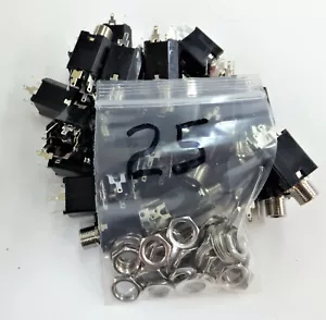 *NEW* (25 EA) SWITCHCRAFT 114BPC -1/4" TRS JACKS W/SHUNT COMPLETE WITH HARDWARE - Picture 1 of 3