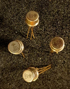 4 TRANSISTORS 2N1303 - PNP Germanium neufs - TO5 -  SESCOSEM -  longs fils dorés - Picture 1 of 1