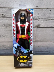 DC COMICS CHRISTMAS BATMAN FIGUR - 12" - 2024 - Neu in OVP - Bild 1 von 6