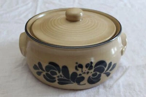 Vintage Pfaltzgraff Folk Art Pattern 315 2 Qt Round Casserole Dish w/Lid GUC USA - Picture 1 of 10