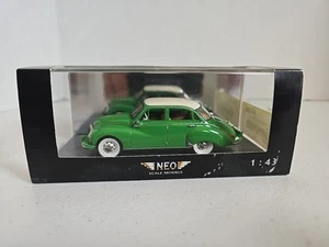 Neo Scale Models 1957 DKW 3=6 F94 4-Door Green/White - 1/43 Scale - Picture 1 of 10