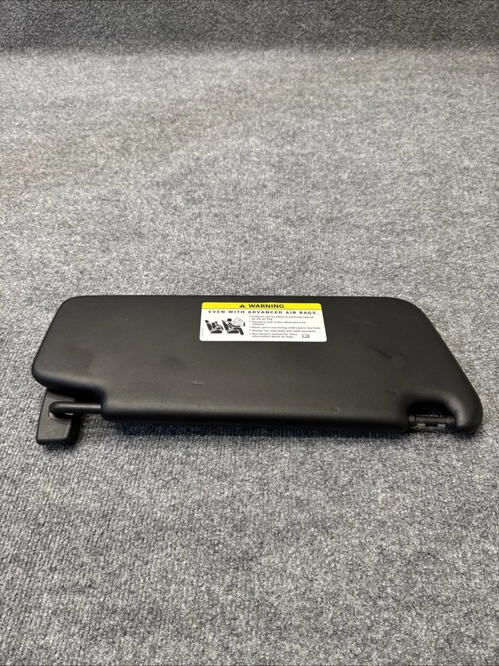 09 MERCEDES-BENZ C63 AMG DELANTERO IZQUIERDO LADO DEL CONDUCTOR PARASOL NEGRO OEM Foto 1 de 4