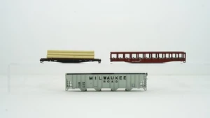 AHM Trix N Scale Freight Cars MR Hopper IC Flat Car w/ Pipes SP Canister Car B60 - Picture 1 of 11