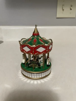 Beautiful 1991 Noma Carousel Christmas Ornament - Изображение 1 из 4
