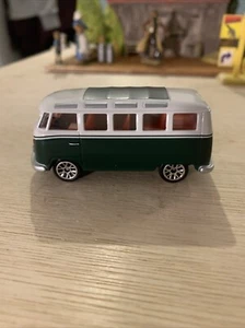 Realtoy Green & White Volkswagen Split Screen VW Microbus Die-cast 1/57 Mint - Picture 1 of 8