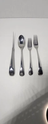 DANSK Bistro Café 18/10 Acero Inoxidable Tenedor de Cena Cuchillo Cuchara de Ensalada Lote de 4 Foto 1 de 4