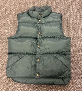 LL Bean Men's S Vintage 80/90s Green Goose Down Filled Nylon Snap Puffer Vest - Picture 1 of 8