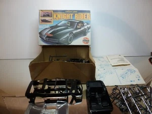 AIRFIX KIT 960132 KNIGHT 2000 RIDER K.I.T.T. - BLACK 1:25 - partly built IN BOX - Imagen 1 de 11