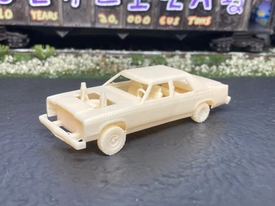 1/64 Scale 3D Printed Ford Crown Vic Demolition Derby Car For Diecast Diorama - Image 1 of 4