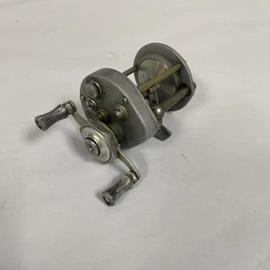 Pflueger Supreme Vintage Metal Bait Casting Reel, Gray, Read Condition - Picture 1 of 8